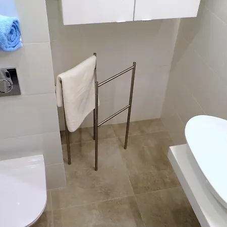 White Apartament 1
